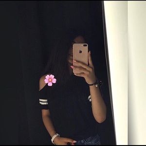 Meet your Posher, Heela